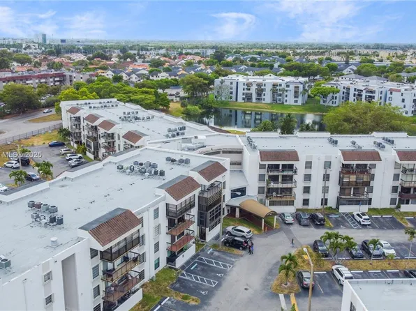 1300 SW 122nd Ave APT 310-2, Miami, FL 33184