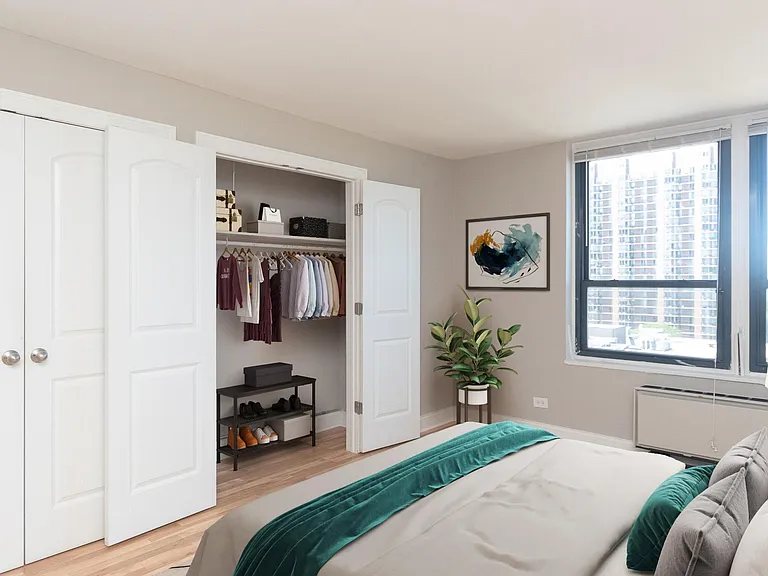 4100 N. Marine Dr. — Photo 17