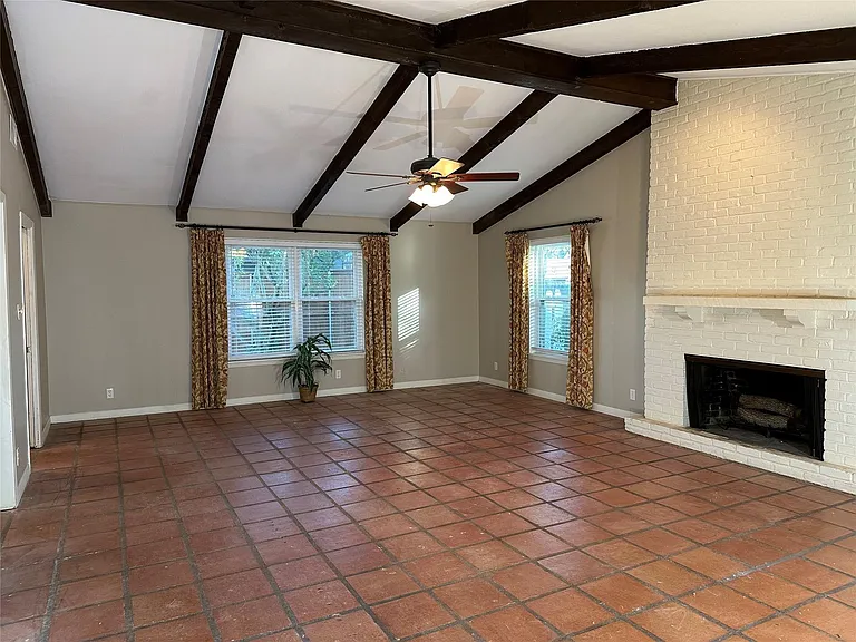 4905 Placid Pl — Photo 4