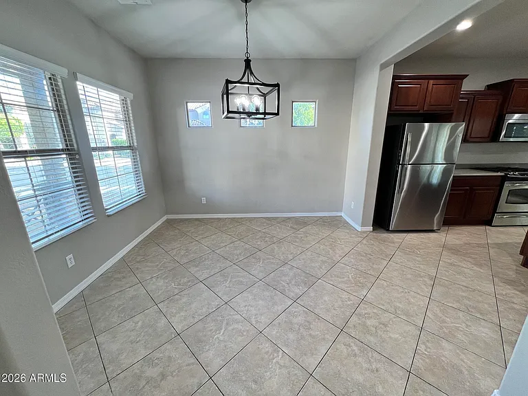 4642 S Carmine — Photo 5