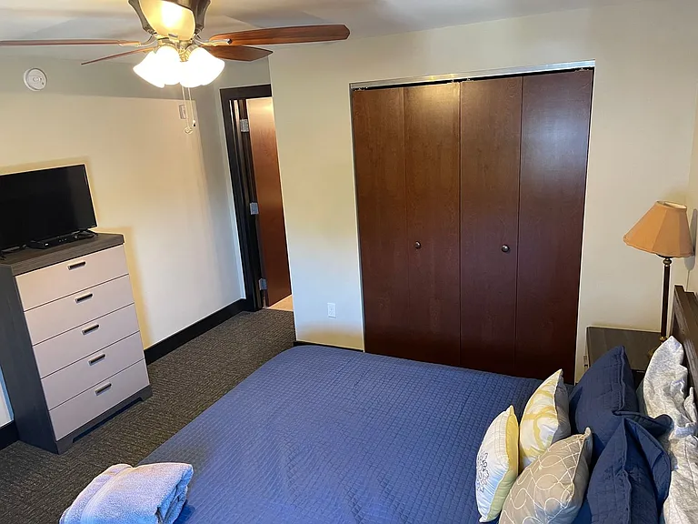 220 E College Ave — Photo 12