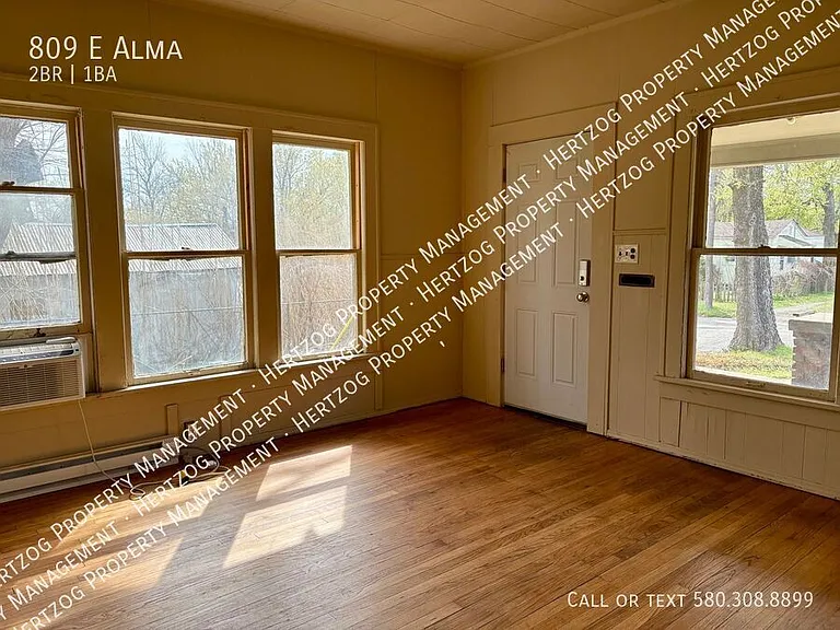 809 E Alma Ave — Photo 5