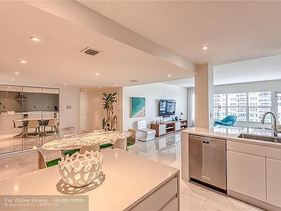 3rd image of 3550 Galt Ocean Dr APT 505