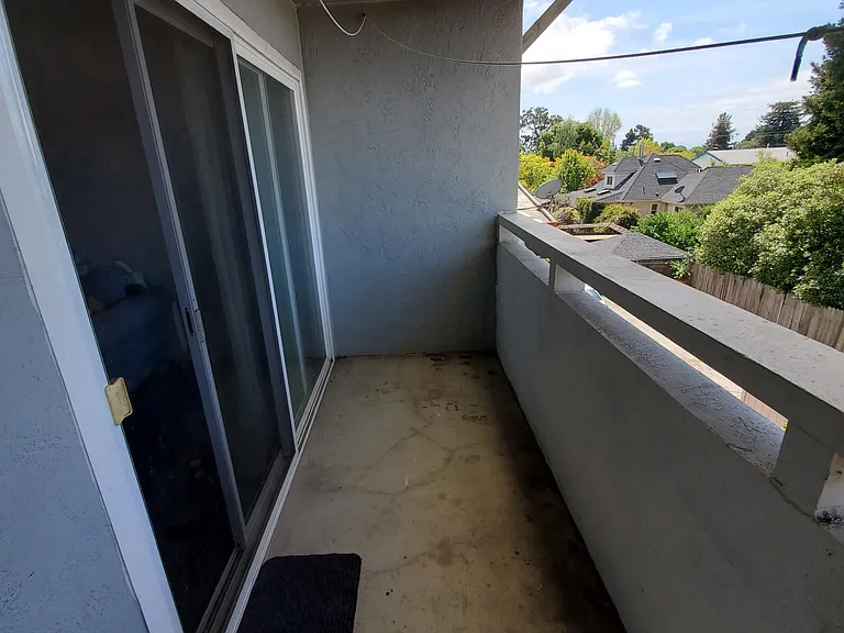 2306 Roosevelt Ave #5 — Photo 3