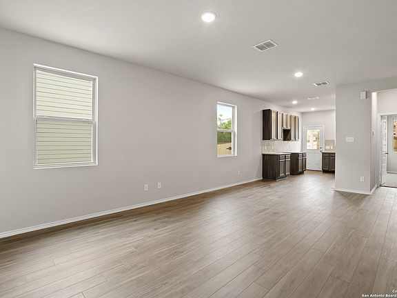3rd image of 9423 Graze Land Drive