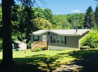 689 Pumpkin Center Rd, Fort Hill, PA 15540