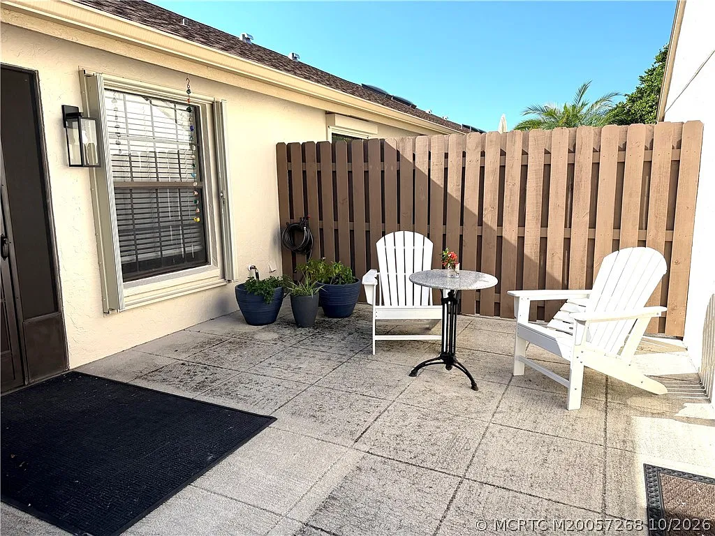 3 bed, 2.0 bath, 1286 sqft, $2,450 — Photo 4