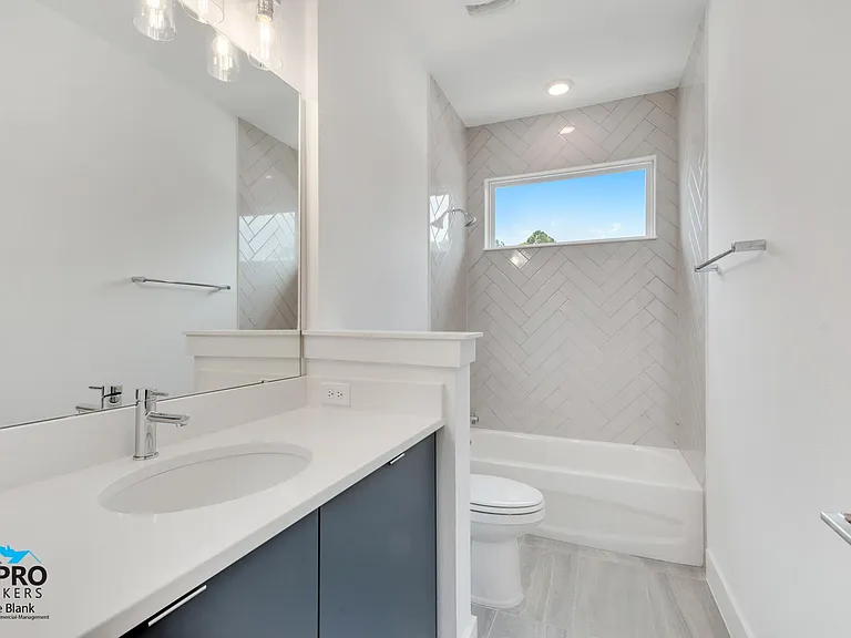 2956 Scout St — Photo 19