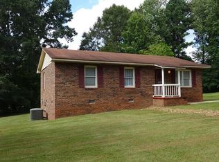 140 Brentwood Dr, Greenwood, SC 29646