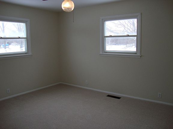 4th image of 4467 Grand Lin St
