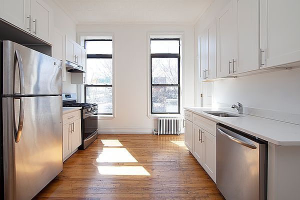 1st image of 46 Woodhull St APT 2