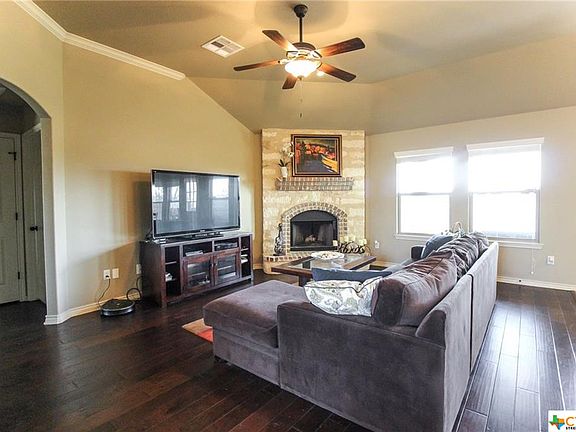4th image of 414 Westchester Ct