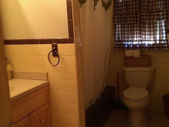 5th image of 33 Highland Ave
