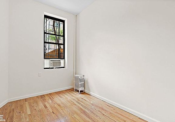 5th image of 360 9th Ave APT 1