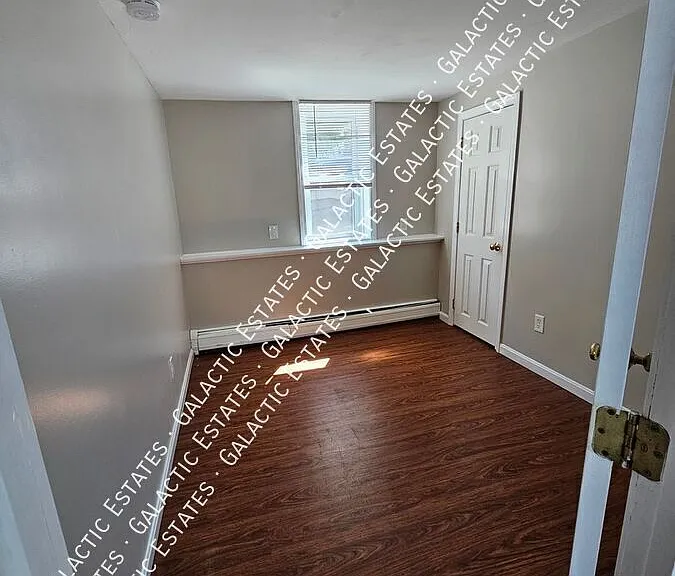 27 Ferry St — Photo 14