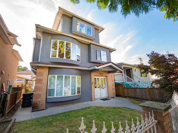 4885 Baldwin St, Vancouver, BC V5N 5B8