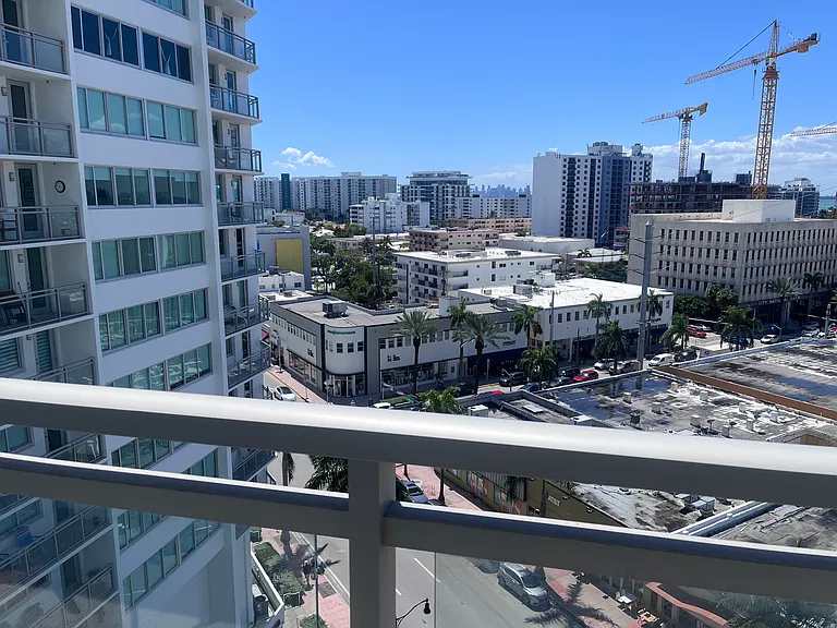 7135 Collins Ave #1033 — Photo 8
