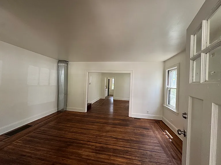 1270 Rutledge Ave — Photo 9