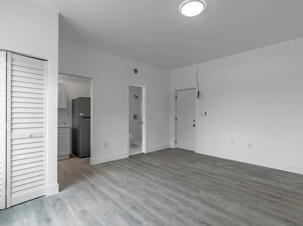 Studio from $1,500/mo & 1/1 from $1,600/mo, newly renovated/Estudio desde $1,500/mes y 1/1 desde ..., 2961 SW 5th St, Miami, FL 33135
