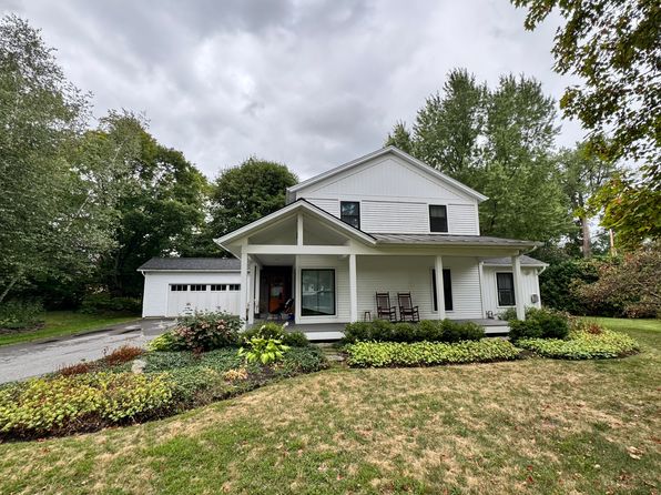 4 Twin Brook Ct