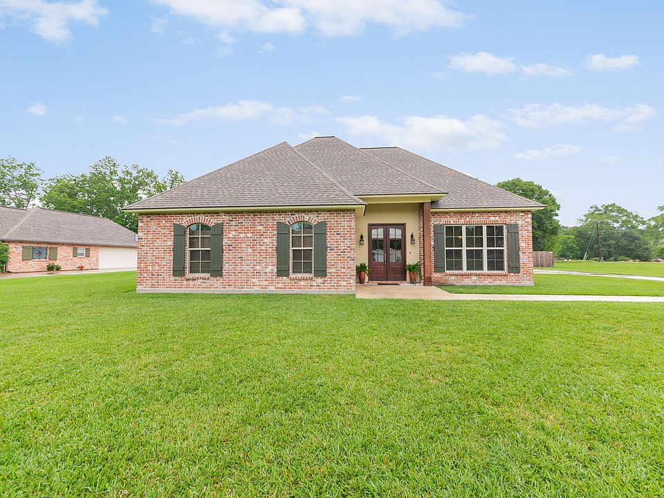 1st image of 1014 Sandy Ln