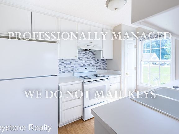 4th image of 4604 Plum Pl