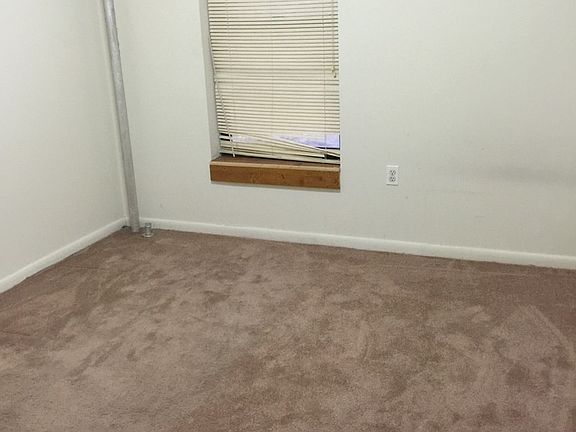 3rd image of 3221 34th St