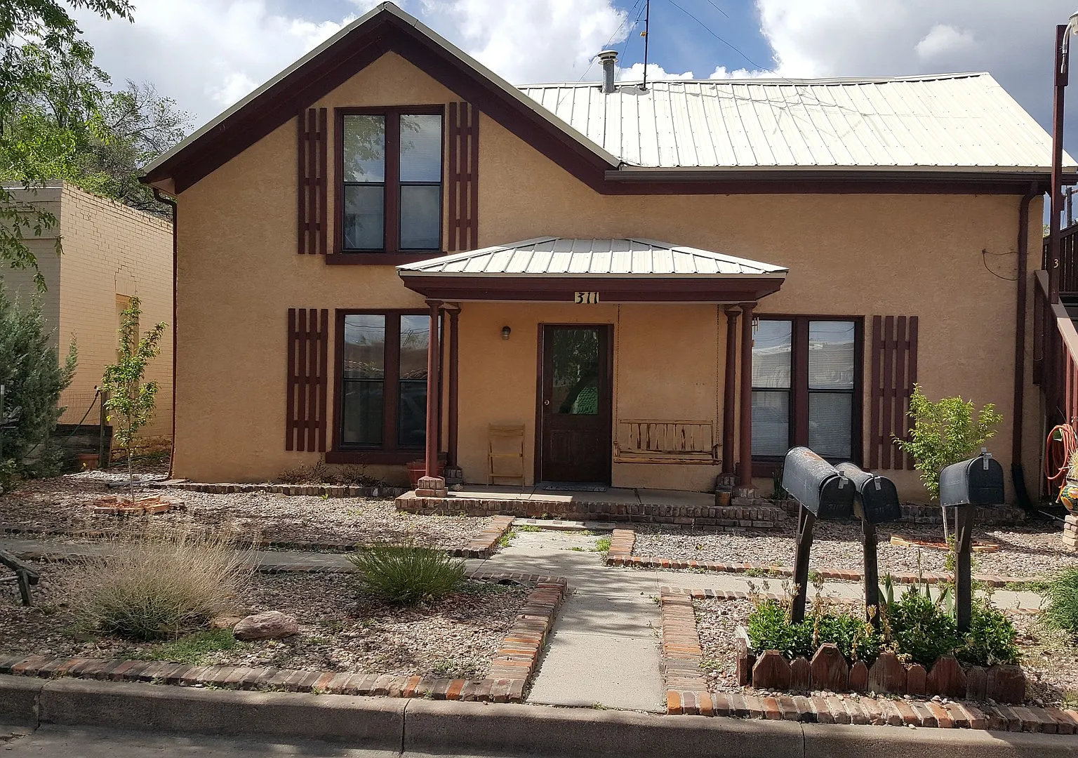 311 Macon Ave — Photo 1