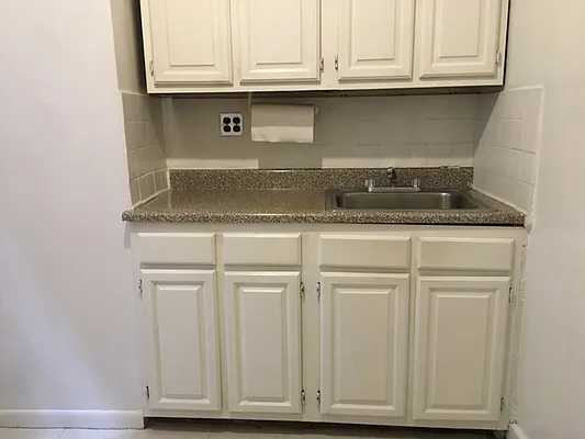 Rented by Luxor Homes & Investment Realty | media 30