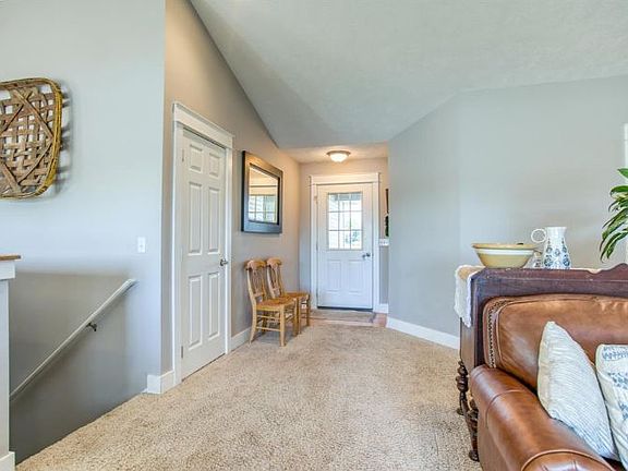 5th image of 6186 Sheldon Dr
