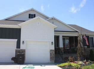 1348 S Thoroughbred Cir, Kaysville, UT 84037