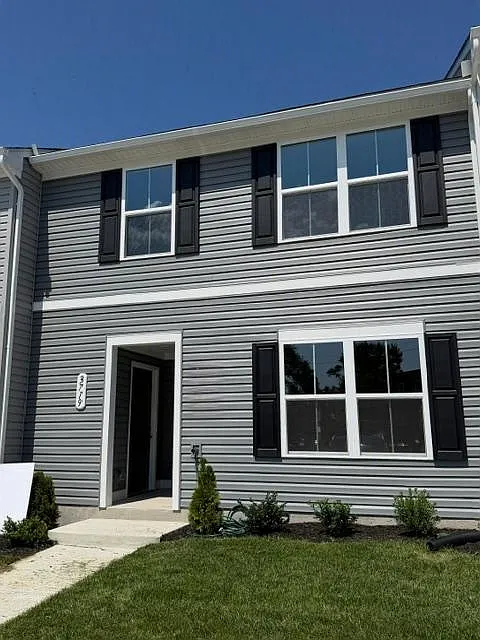 3 bed, 1111 sqft, $1,950 — Photo 4