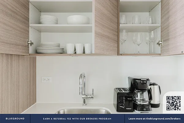 Rented by The Blueground | media 10