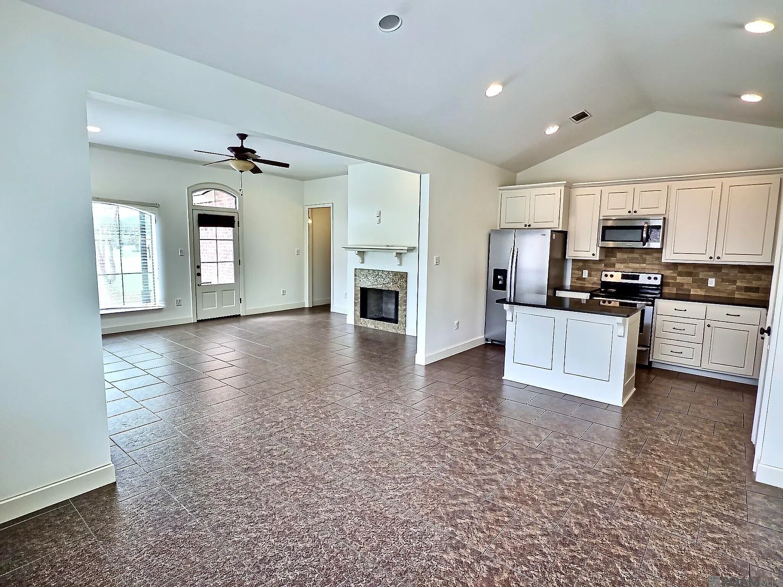 3 bed, 1625 sqft, $2,000 — Photo 4