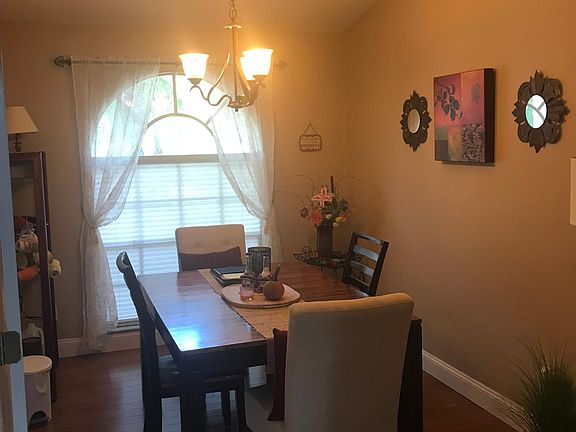 3rd image of 22723 Fountain Lakes Blvd