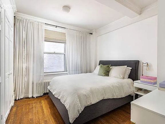 5th image of 16 Park Ave #7D