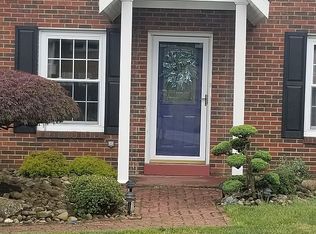 2512 Mohawk Dr, McKeesport, PA