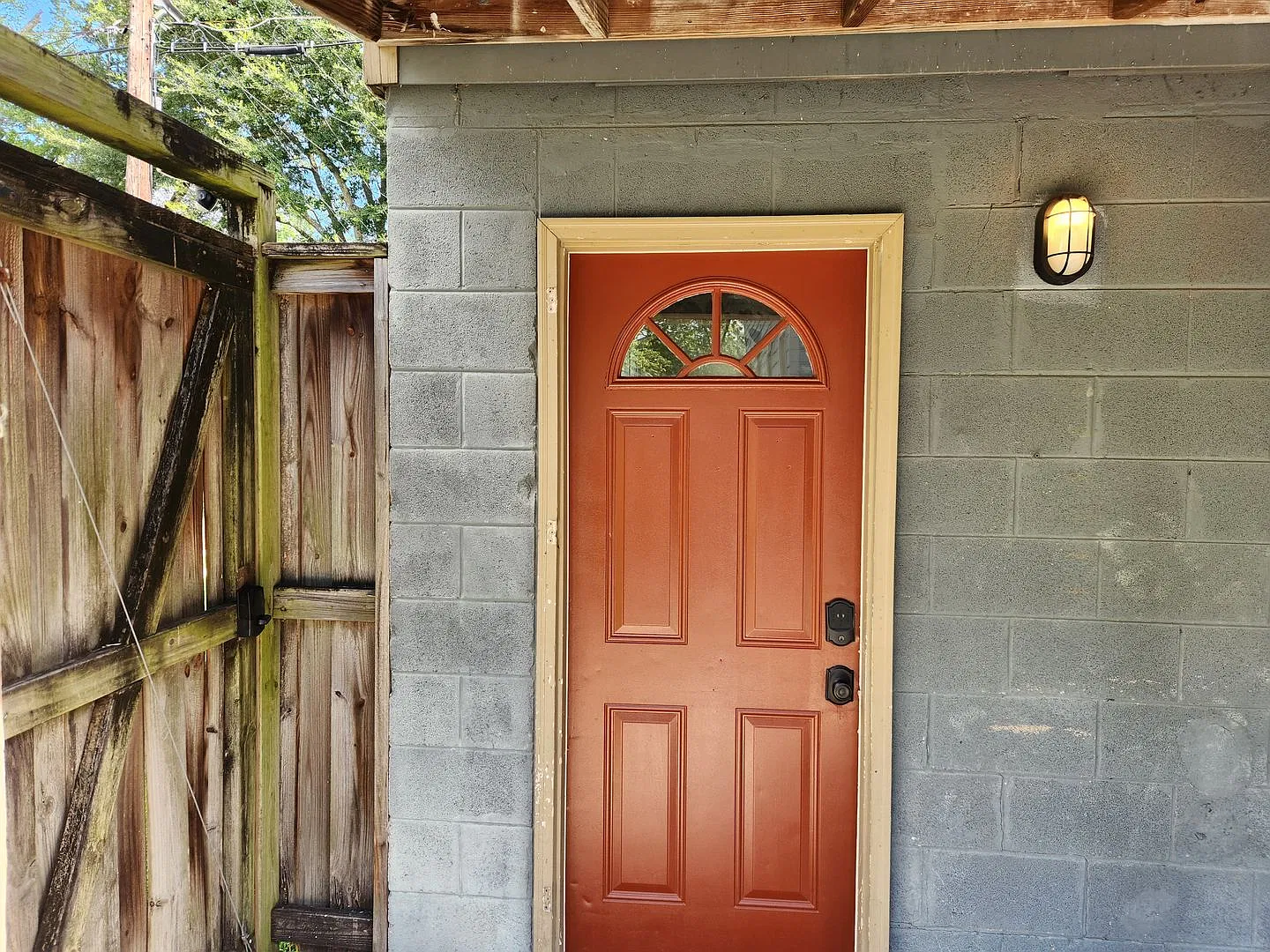 Charming Eastside Carriage House with Modern Updates — Photo 3
