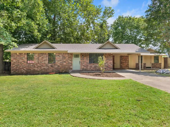 15 Roberts St, Greenbrier, AR 72058