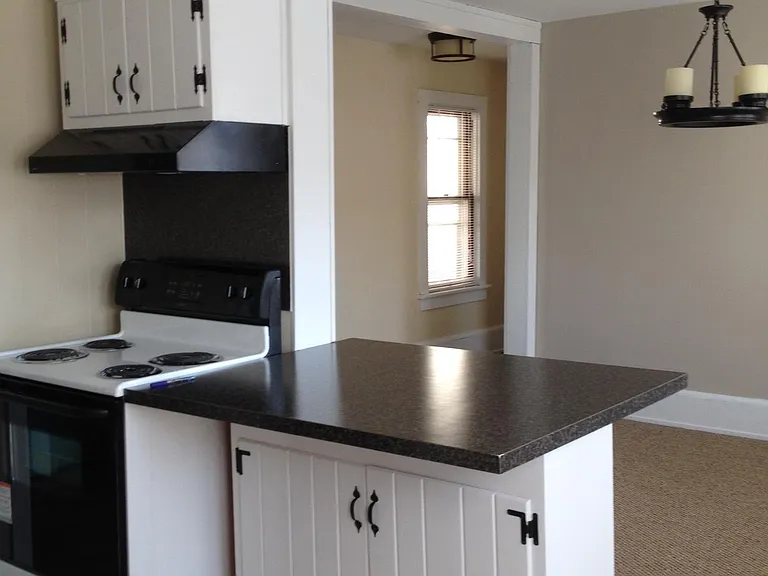 14 E Pine St #2 — Photo 10