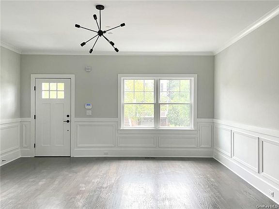 3rd image of 18 Ann St #A