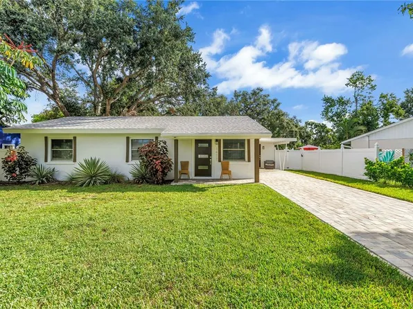 1477 S School Ave, Sarasota, FL 34239