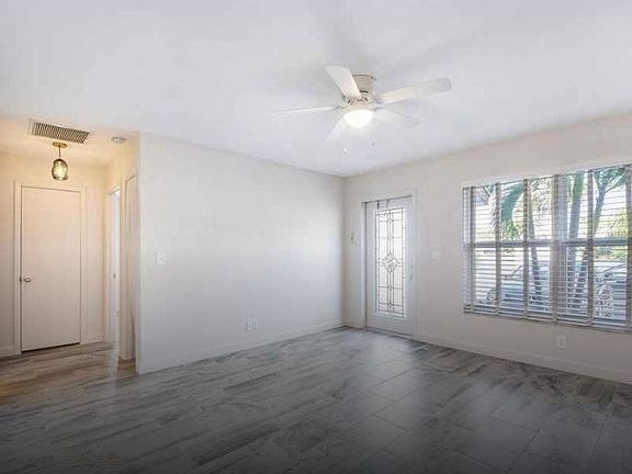 2nd image of 2056 N Palm Cir APT 1