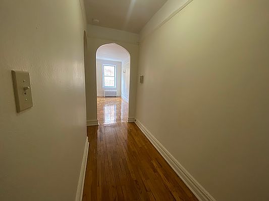 3rd image of 41-29 46th St APT 3A