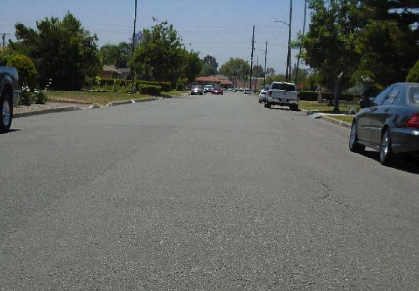 2nd image of 9413 Rose Ave