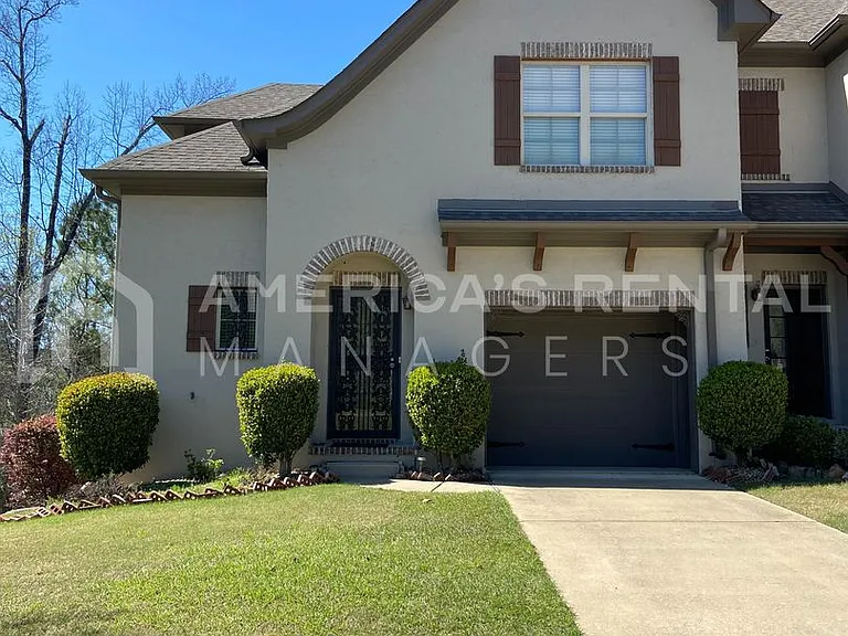 4230 Lochshire Ln — Photo 1