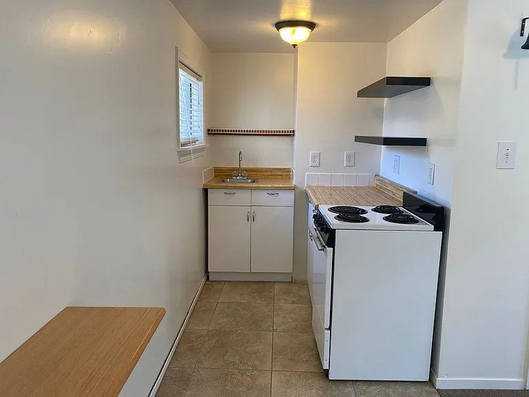 2787 Orville Ave — Photo 7