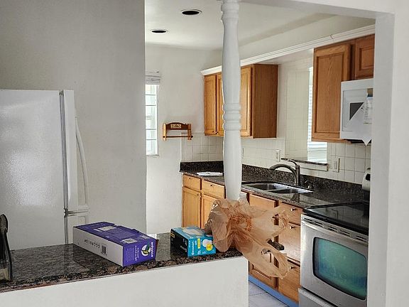 2nd image of 4299 Lake Richmond Dr