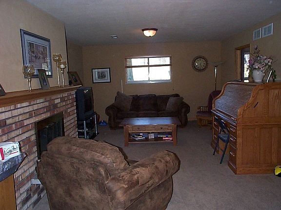 4th image of 645 Montana St