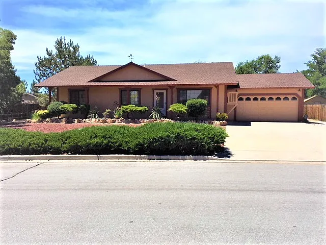 120 Carlene Dr photo 1